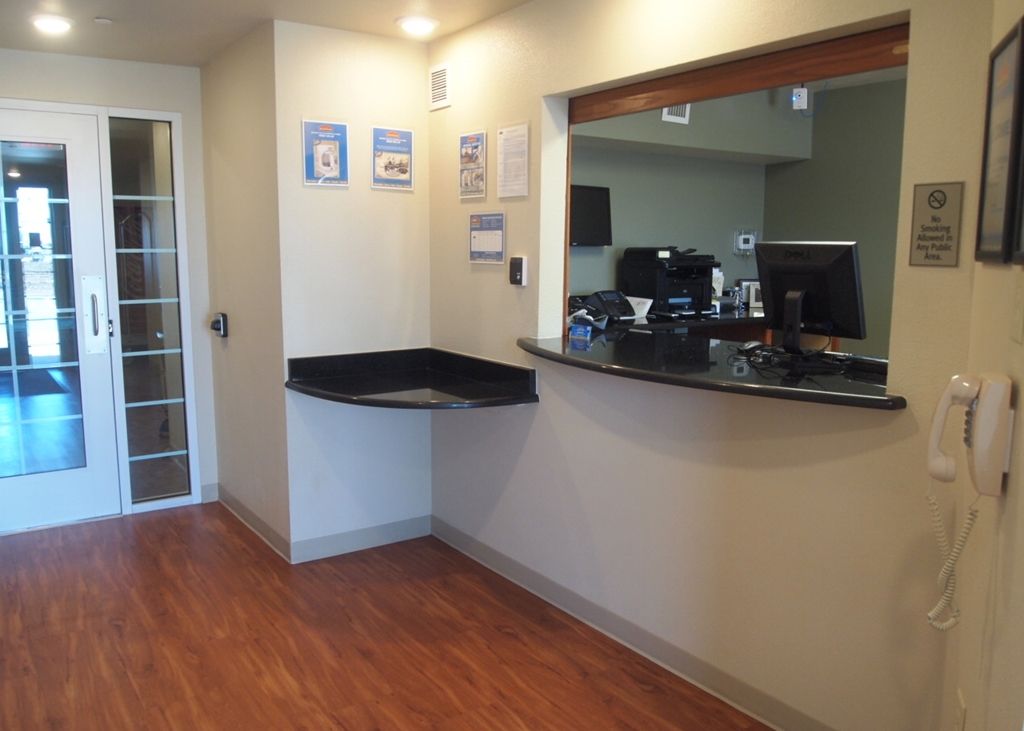 Woodspring Suites Odessa Interior photo
